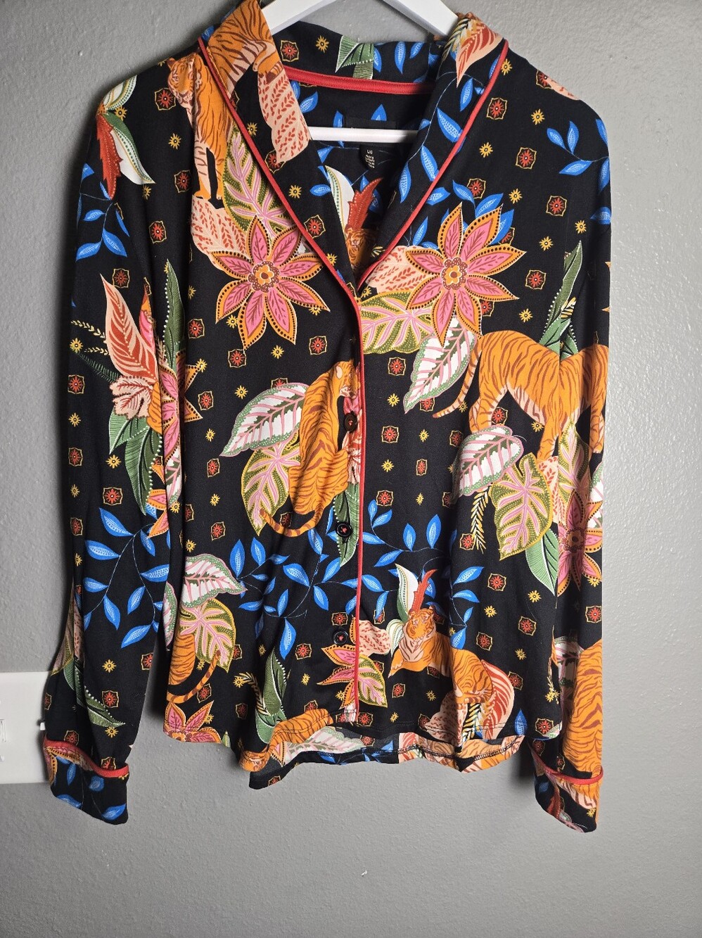Room Service Tiger Floral Print Pajama Top Size Large